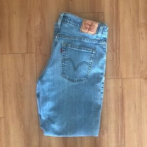 🔥SALE🔥Vintage Levi’s Light Wash Denim Jeans